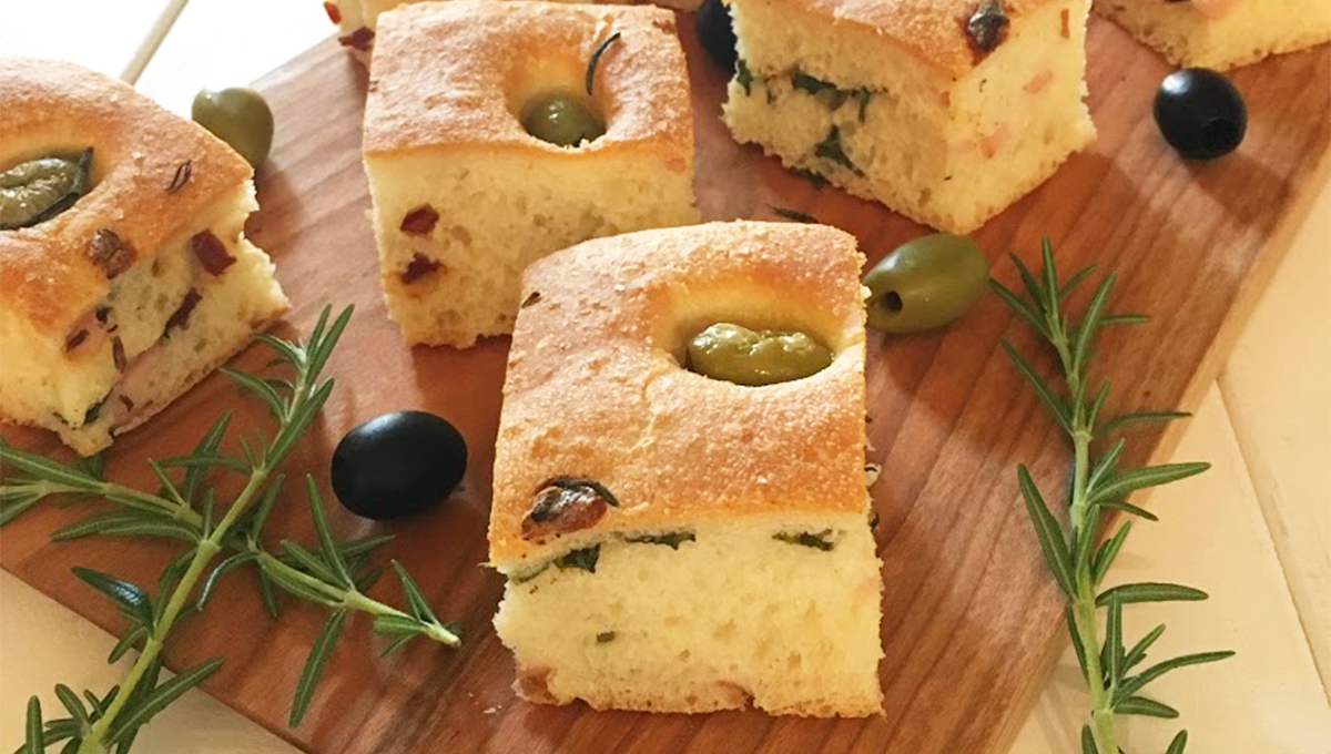 はじめてのイタリアパン♪　天板いっぱいに作るフォカッチャ