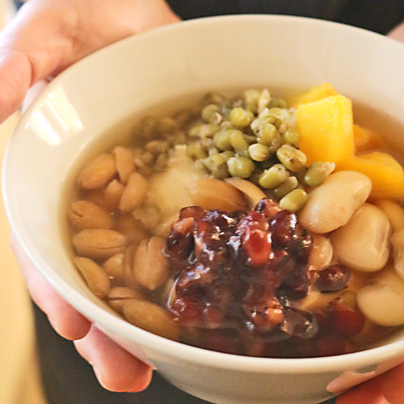 話題のスイーツ♪ 台湾を代表する伝統スイーツ・豆花＆水果茶作りにチャレンジ
