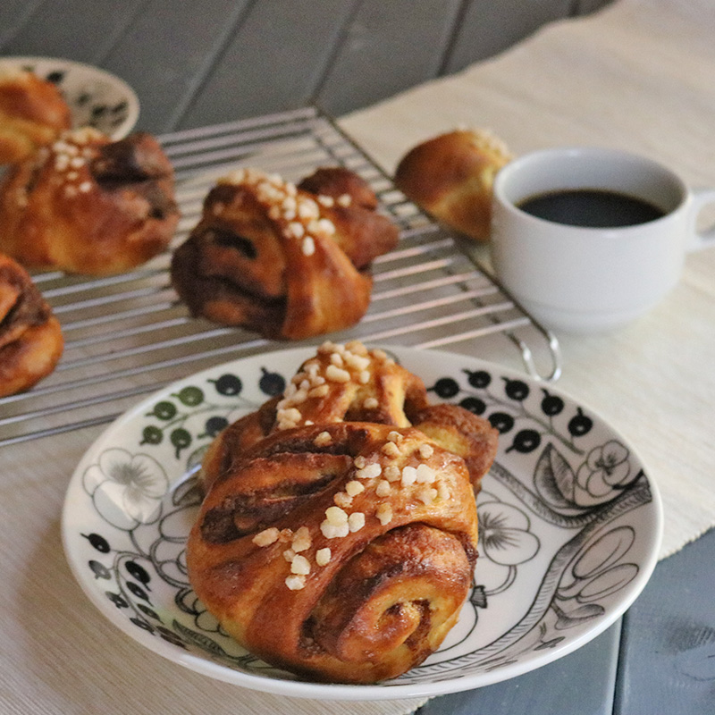 カフェスタイルで♪　２タイプのシナモンロール　2019