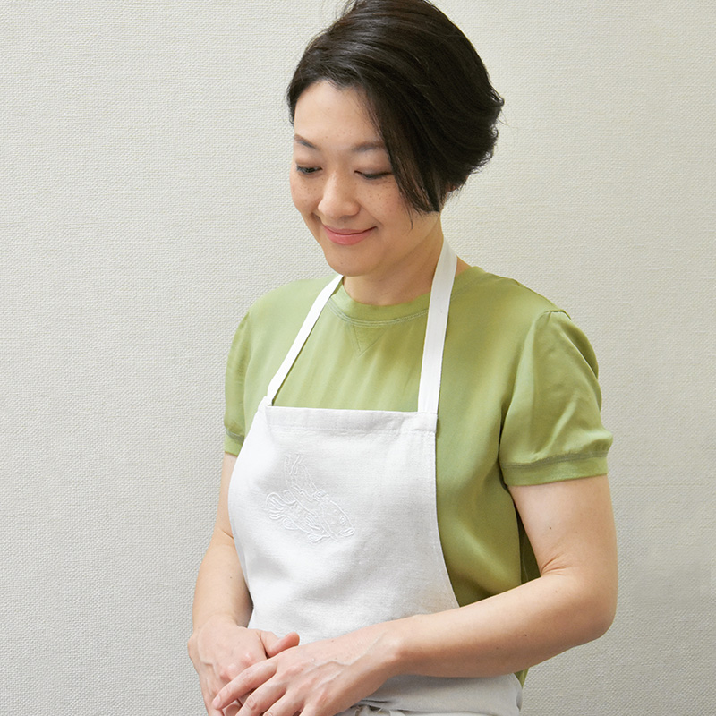 中村紫乃さんに教わるアメリカ菓子！　「アップル・クランベリーのコブラー」