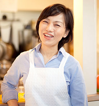 【Zoomライブ講座】上田淳子さんの自炊力がUPする料理教室～酢めし＆巻き方をマスター！ 巻きずし～