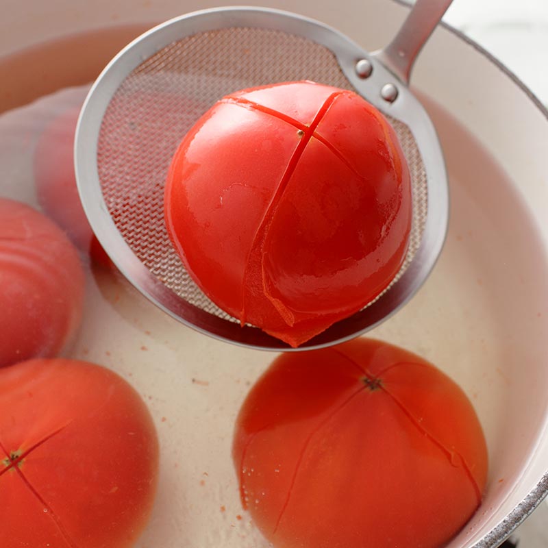 夏の完熟トマトで保存食！ 季節の手しごと　トマトケチャップ作り