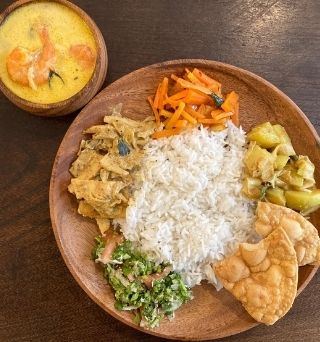 【Zoomライブ講座】古積さんのスリランカの家庭料理～大人気！ えびカレー＆春の献立レッスン～