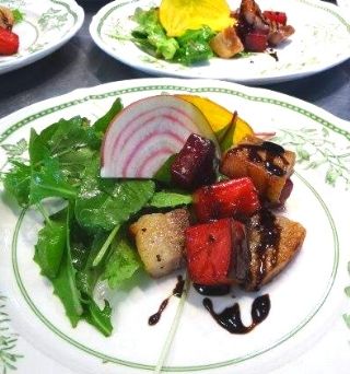 空閑晴美さんに教わるフランス家庭料理～豚バラ肉のコンフィがメインの夏を感じるおもてなしランチ～