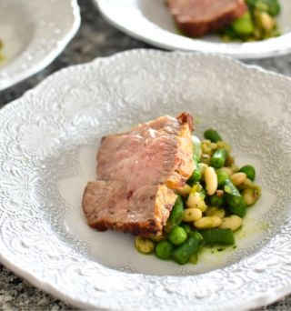 西祐子さんの春から初夏のフレンチレッスン～豚肩ロースのカスレ風 季節の豆とバジルのソース～