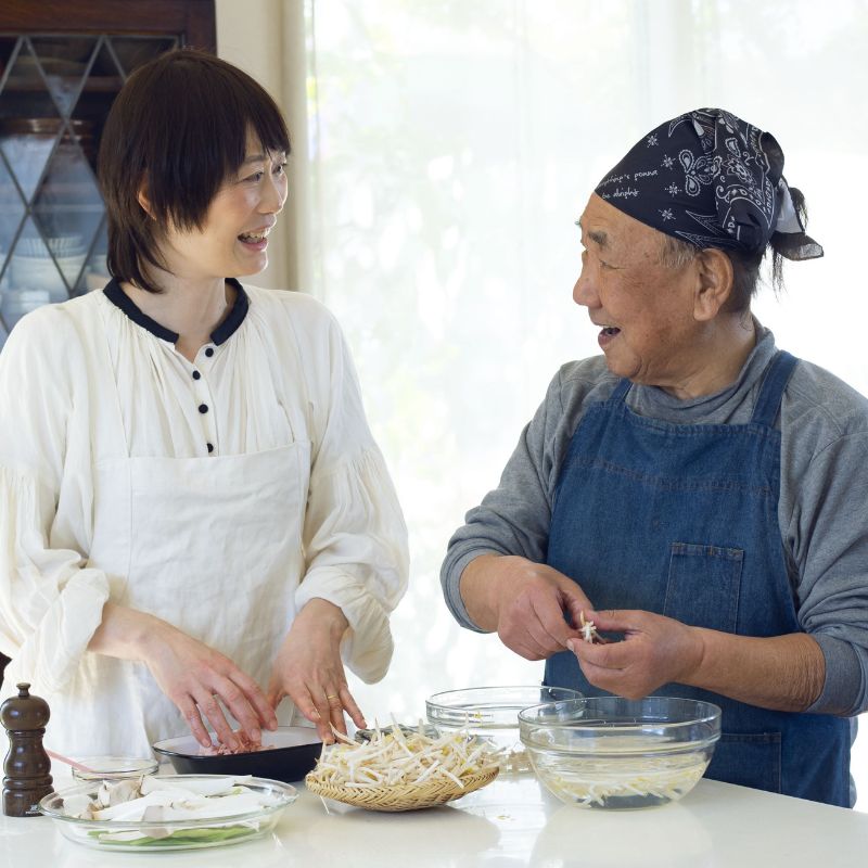 新刊本『毎日何を作るか、悩む人へ。考えない晩ご飯』つき特別講座　小林まさみさん＆まさるさんと作る、最強晩ご飯～おかずの素をお持ち帰り！～