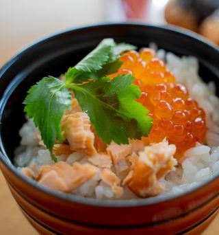 【ながさき一生さんの旬のお魚教室】「鮭」特集！　紅鮭・銀鮭・秋鮭の食べ比べ＆新巻鮭をさばいて、季節の味をたっぷり！