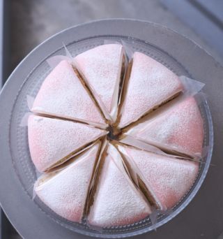 「FIKAFABRIKEN」小原 愛さんに習う北欧のお菓子～プリンセスケーキ～