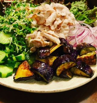 arikoさんの夏の家飲み！　「ぬるしゃぶ」から「ぶっかけ」まで美味三昧！～arikoさん名物・新しょうがの浅漬けをお持ち帰り～
