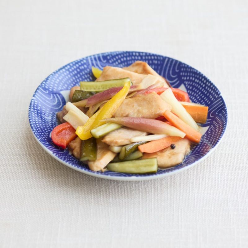 コトラボ初登場！　食品ロス削減に取り組む料理研究家チーム「あすまるさんキッチン」といっしょに作る、夏野菜ピクルスとワンプレートご飯