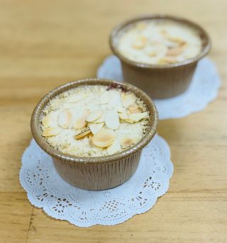 Lazy Daisy Bakeryのイギリス菓子～アップル＆ブラックベリークランブル～