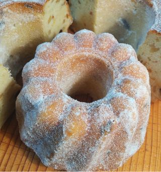 スイス・ドイツ菓子 こしもとに教わる～ベルリーナクグロフ～