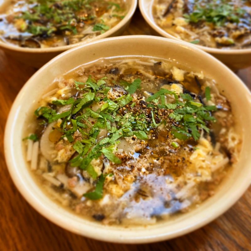 『an com』伊藤 忍さんによるベトナム中部地方のフエ料理　おもてなしにもぴったり！ 彩り豊かな「具だくさん混ぜご飯」