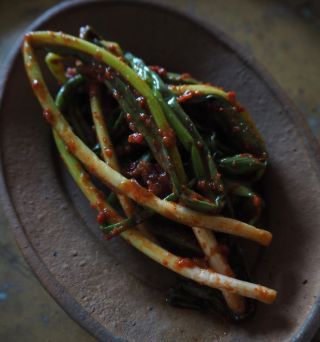 ヤスダ屋・安田花織さんの日々の韓国料理～春の食材で楽しむ魚介料理とパキムチ～