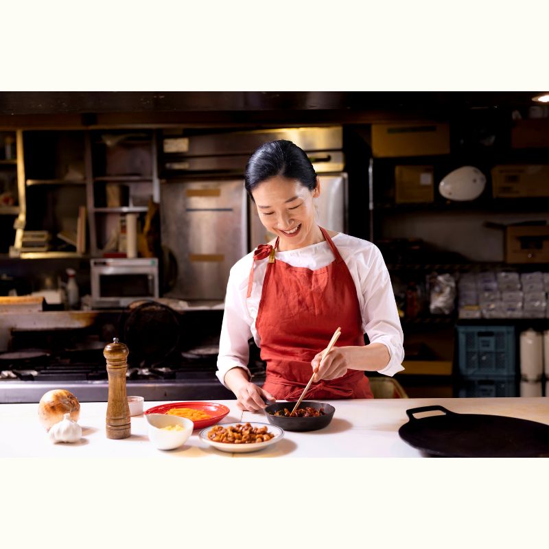 キム・ヨンジョンさんといっしょに味わいつくそう！ 本場の韓国料理 「きゅうりソバギ」を作って、お持ち帰り♪