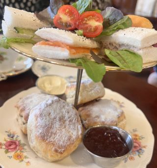井原裕子さんとイギリスで愛されるお茶時間★クリームティーの会～2種のスコーンとキューカンバーサンド～
