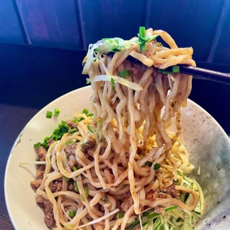 「街角饅頭店 吉祥天」邱さんの粉食教室～手擀面～