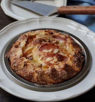 中村紫乃さんに教わるアメリカ菓子　「Peach Almond Pie ～ピーチ・アーモンドパイ～」