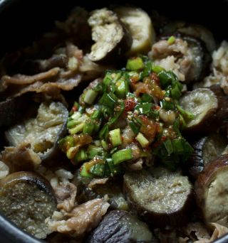 ヤスダ屋・安田花織さんの日々の韓国料理～秋なすごはんとかぶのキムチ～