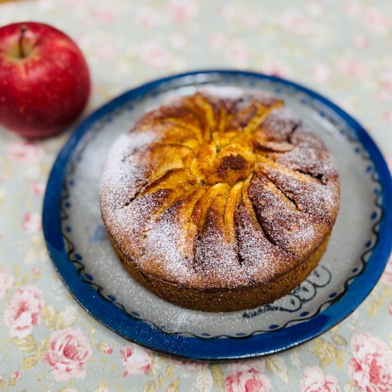 Lazy Daisy Bakeryのイギリス菓子～トフィーアップルケーキ～