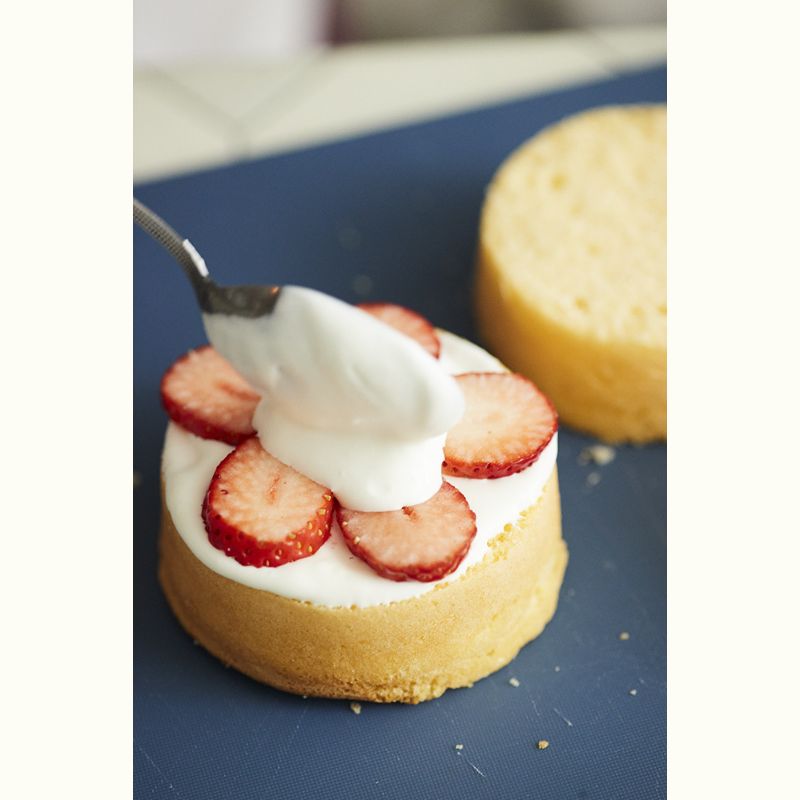 『WECK Cook Book』特別講座　渡辺麻紀さんに教わるWECK活用術～スポンジケーキ＆パテ・ド・カンパーニュ～