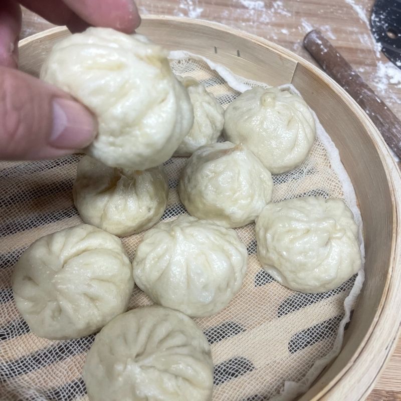 「街角饅頭店 吉祥天」邱さんの粉食教室～小籠包と豚足のしょうゆ煮～