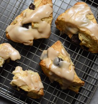 中村紫乃さんに教わるアメリカ菓子　～2種のアメリカンスコーン～