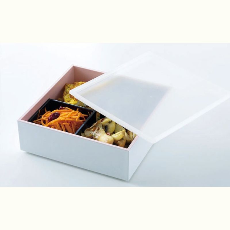 小ぶりな三段重つき！　鈴木薫さんの春を感じる、お花見会席～ワインとともに～