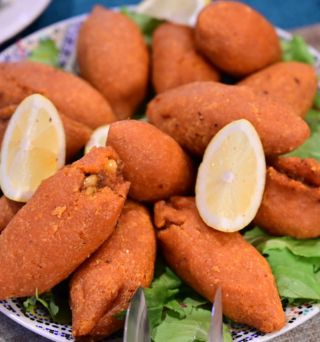 サラーム海上さんのメイハネナイト！ 中東料理「イチリ・キョフテ」で乾杯♪