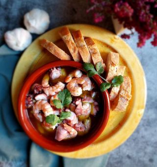 古田エチャニスふみさんの世界のおもてなし料理～初夏のスペインバルレッスン～