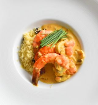 西祐子さんの夏カレーとフレンチ総菜「しし唐のブレゼ持ち帰り」
