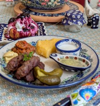KEIKOさんの中・東欧の食卓レッスン～ルーマニアのミチティとパパナシュ～